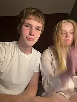SensualTeenCouple - Take off shirt