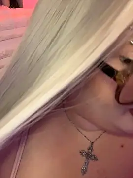 ChloeLockhart - Toy control pussy close up 5 min