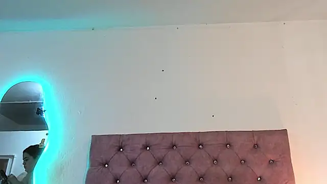 Laurenlaine - play with pussy and ride dildo