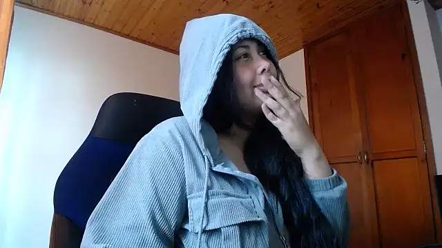 Alessandraa- - LAST TIPPER GETS 2 VIDEOS(5min)