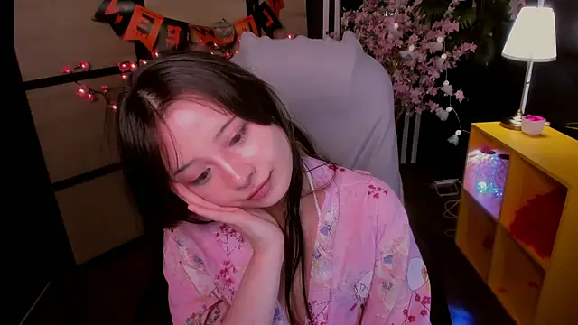 May_Ling - Domi on on my pussy/squirt show