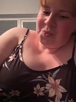 Curvy-GingeXX - Butt plug and shake arse