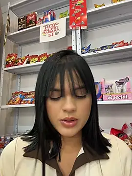 Bella-Ferrer - bouncing tits 🍒