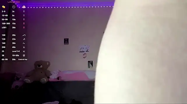 LiziArms - I'll take off my top