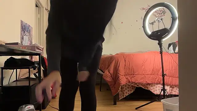 Scarletskyee