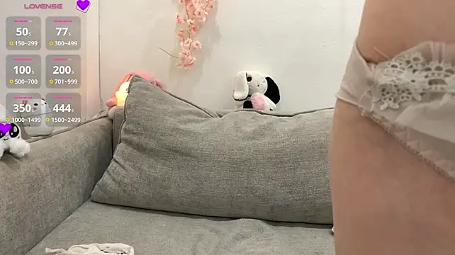 Luna_Nocturne - show uu my underboobiesss