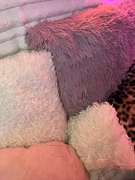 ChloeLockhart - toy control 5 min