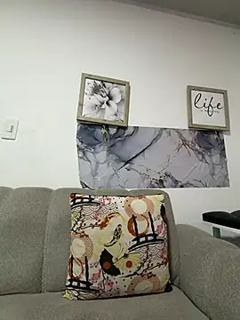 SharikBrowns - 💧💧i😈Secret gift—who will take it home