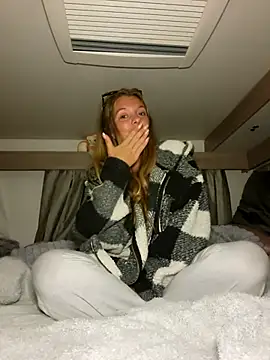 Vixen-Addiction - Naked 5min