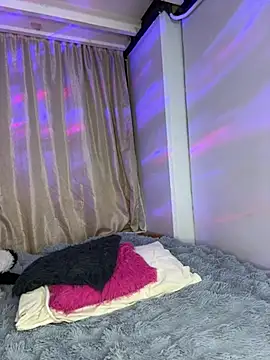 Cataleyasweetbooty - Missionary with big dildo