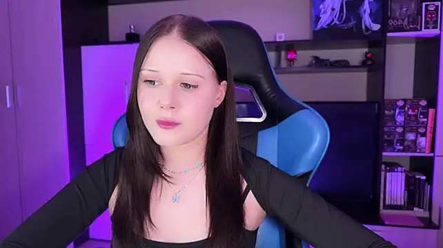 Jasminevine - topless