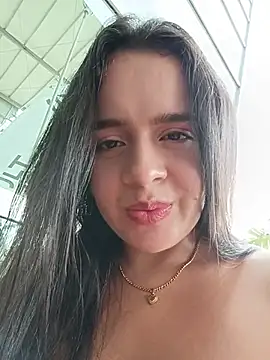 Julieth_hot-69 - Lush on My ass😈🍑 make me warm up