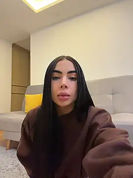 Tamy_xoo - Plug on my Ass