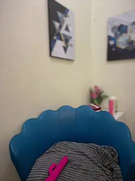 Kassandra_Blaze - TAKE A SHOT WITH TITS OUT!!!