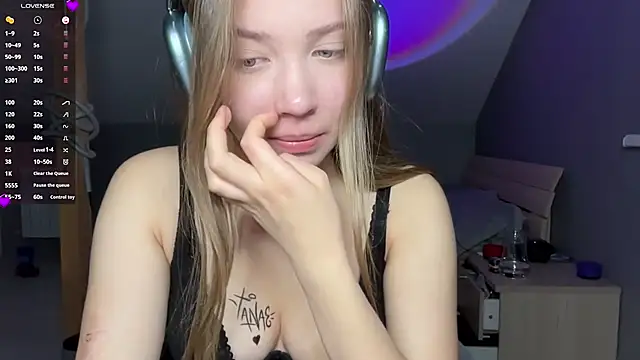 Blondesveg - Take off my straps from the shoulders