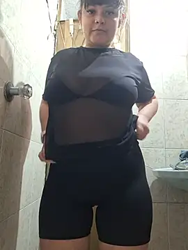 Isa_bella95 - Full naked in store