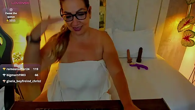 Gisela27 - blowjob with milk