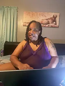 Black_Pearl70 - 💎 Play and show off tits for 2 mins