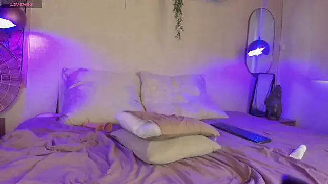 Honey_Sofi - Slap my big butt 5 times