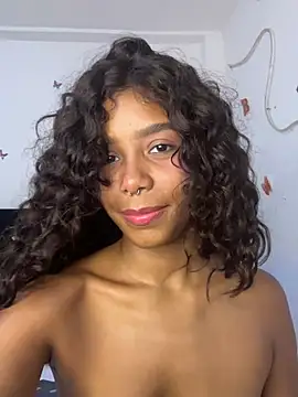 Cinnamon_19 - Show and bounce my. Tits in public