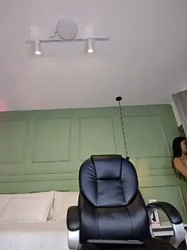 Mia___fox__ - plug anal + oíl 🔥🔥🔥