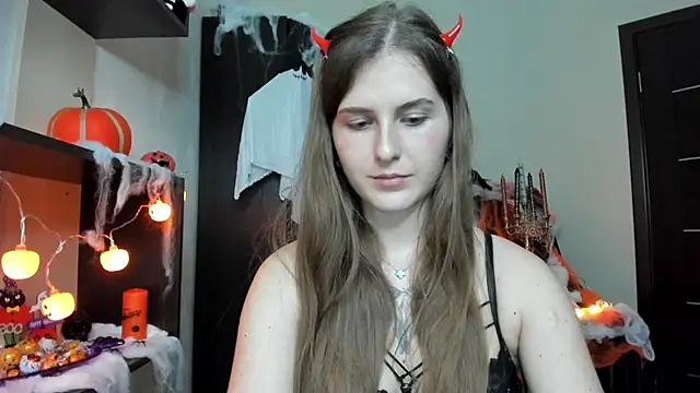 OhMyAlice - a little red secret💋