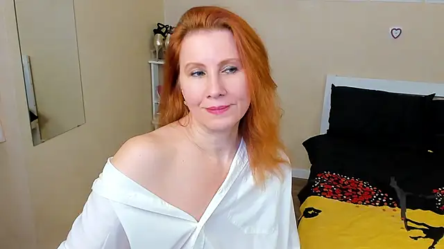 FoxySophia - Ride pillow with no panties