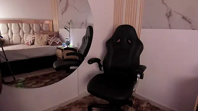 Naughty__Mom - 💦😈Luisa you are so sexy!