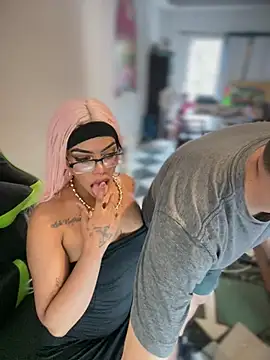 NovaFoxx - SHOW MY PHAT ASS IN THE OFFICE 🥵