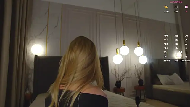 LoraineLuff - ass tease