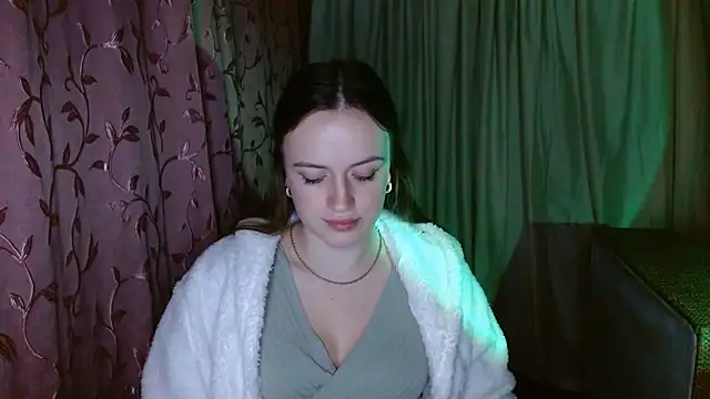 ElinaStar00's Live XXX Chat