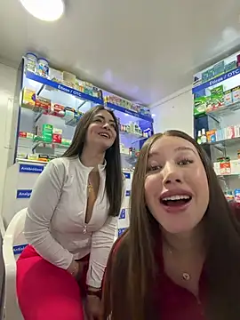 Roouse - Sofia licks Rouuse's nipple