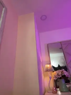 AliciaRoux - Hitachi on & dildo fuck deep