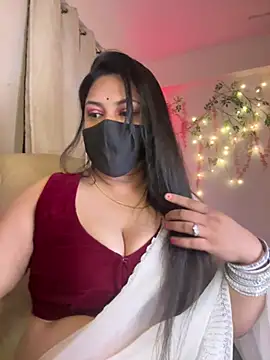Indian_queen007 - show nude ass