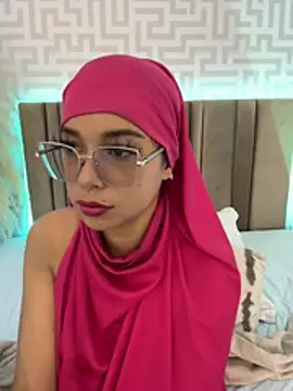 naishaa_'s Live XXX Chat