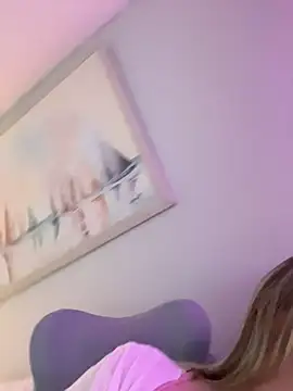 Vivian_MayXxX - 💦Squirt 4U-Last tipper gets 3 videos