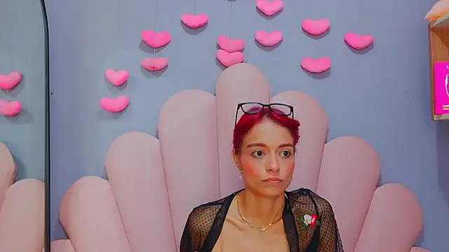 Luci_miller - 😎 Bra Off with a Sloppy Blowjob🫦🔥🥵😈