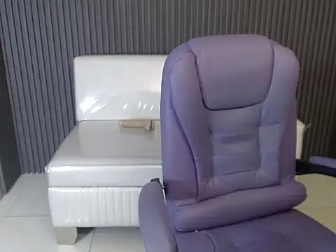 Naomis_36 - 😈 riding dildo😈