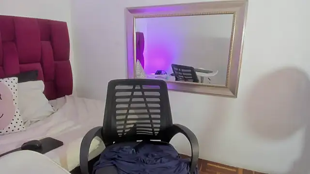 Isabella__vegaa - show boobs + oil