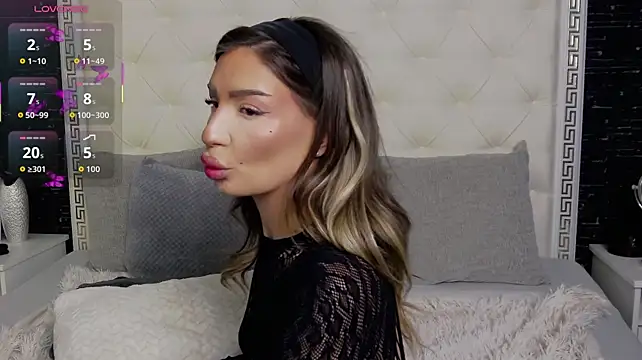 Quinn_Ivy - Get me naked and wet 💦🥵