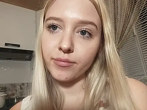 Yagami_Missa - Spank tits