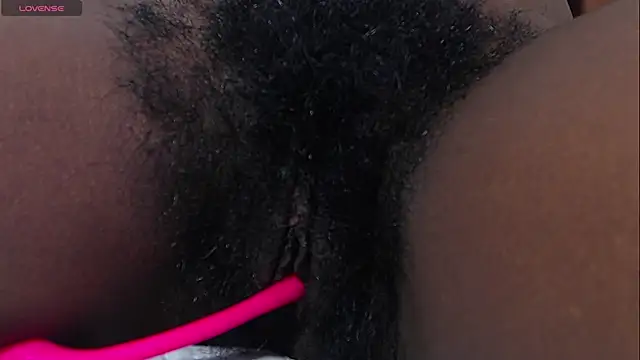 ItsVenuss - 3 fingers in my ass