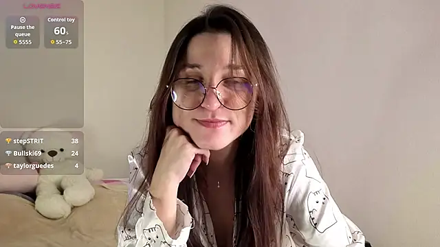 Monster_Doris - oiled breasts