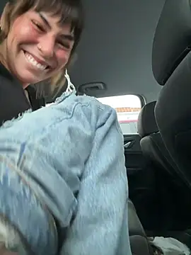 MommyGambit - Pussy out fingers in