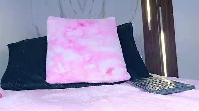 Mia_099 - Three Fingers in my pink pusyy+CUM🌸🍦
