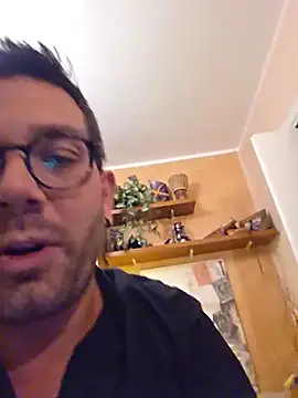 AlessiaSarti - Ci sculacciamo a vicenda