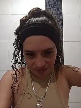 Sharlotshh - A very sexy shower show my ass