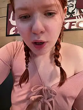 Freaky__Nikki - grind my pussy on table corner in kfc