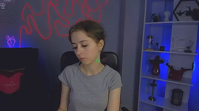Rebecca_smile - hondbra