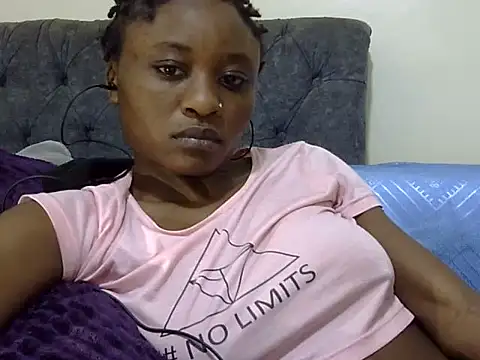 SweetTemptationKE - ridedildo and squirt
